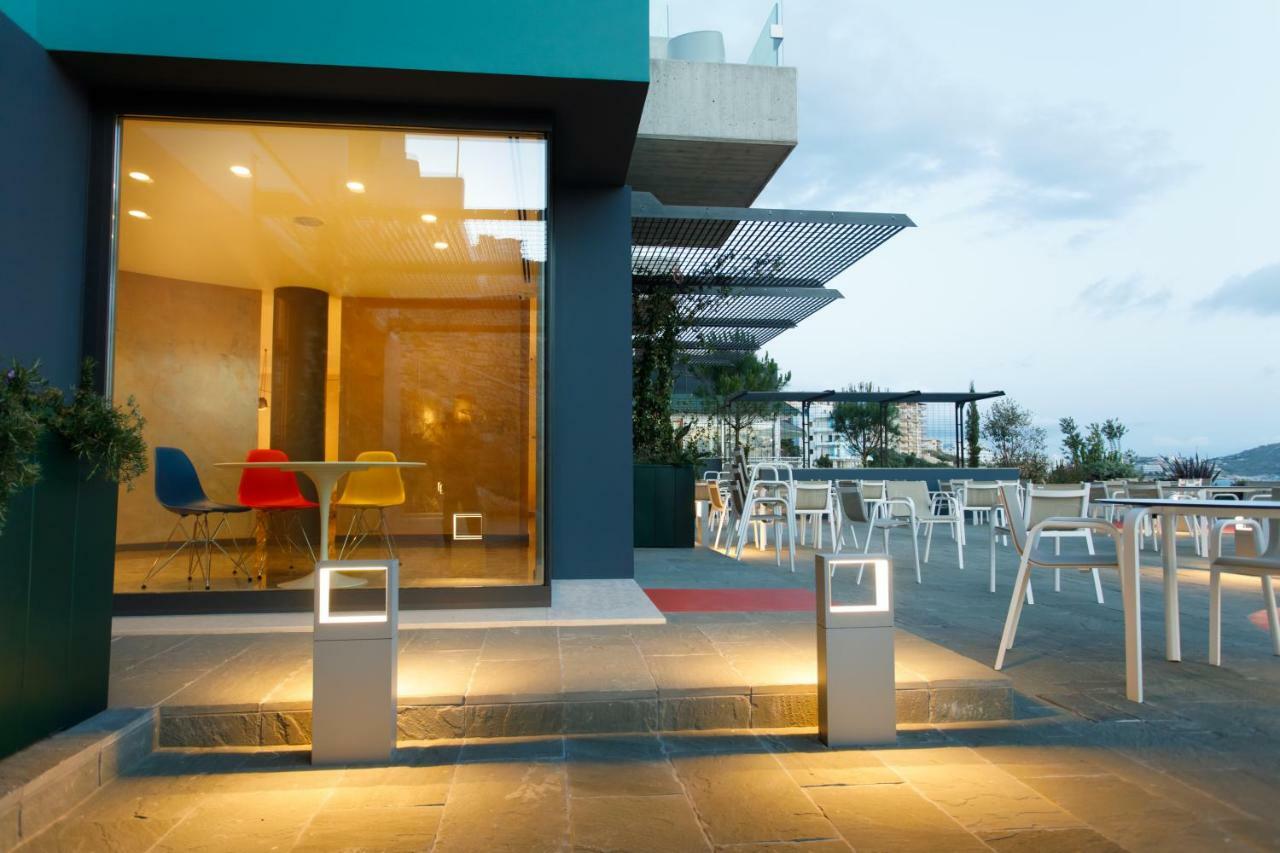 Buze Boutique Hotel Sarandë Exterior foto